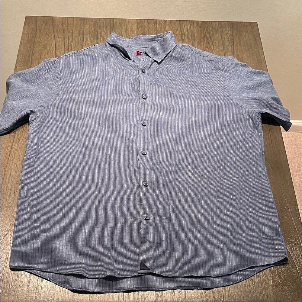 UNTUCKit Light Blue Casual Button-Down Shirt
